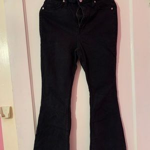Stretch long bell bottoms. Never worn <3